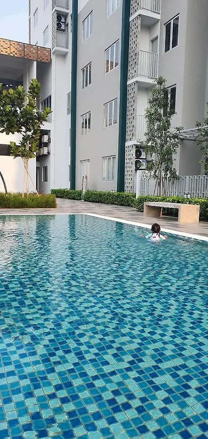 Ni Ts Homestay Klia Sepang Apartment